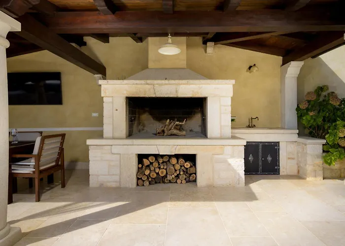 Maria Tereza By Istrialux Zminj